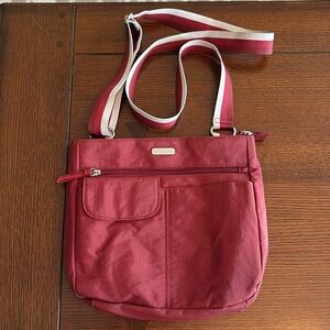 Baggallini Shoulder or Crossbody Bag. 10” x 11.5”. Red, maroon color.